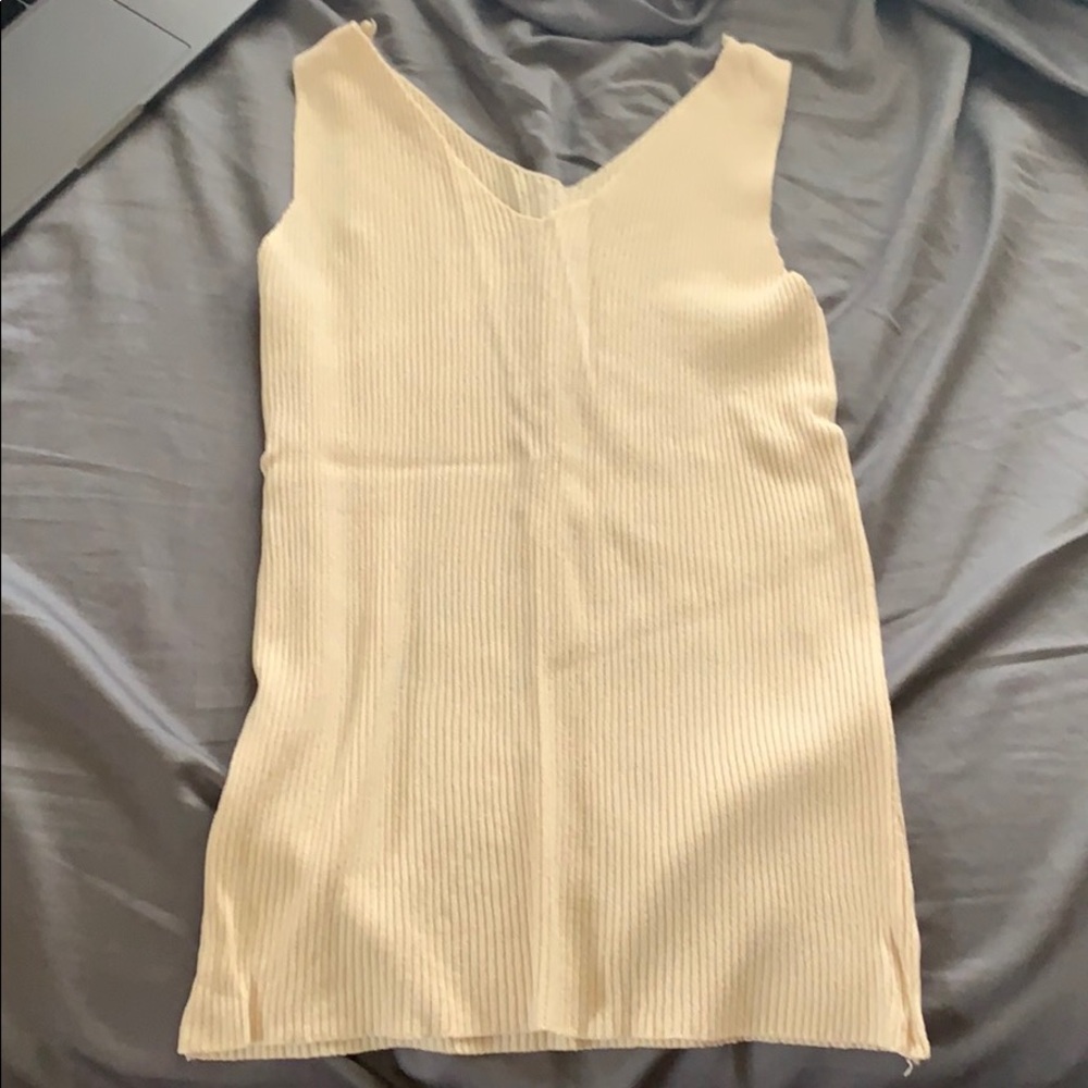 Ribbed v neck cream tank top